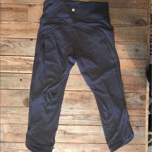 Lululemon Revitalize Crop 21”